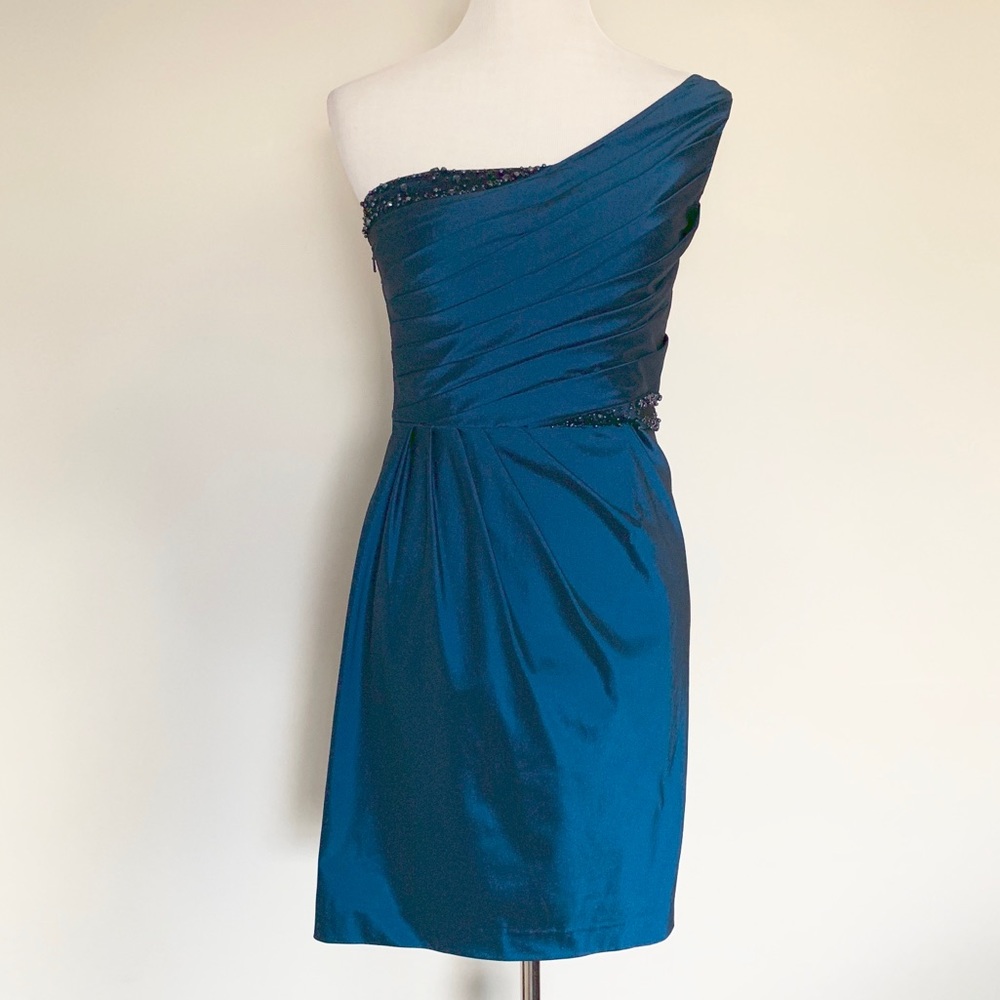 Adrianna Papell One Shoulder Beaded Short NWT